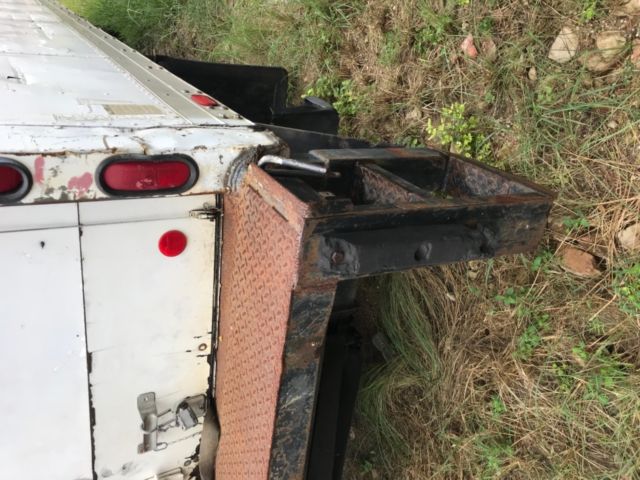 200” Isuzu NPR - photo 6