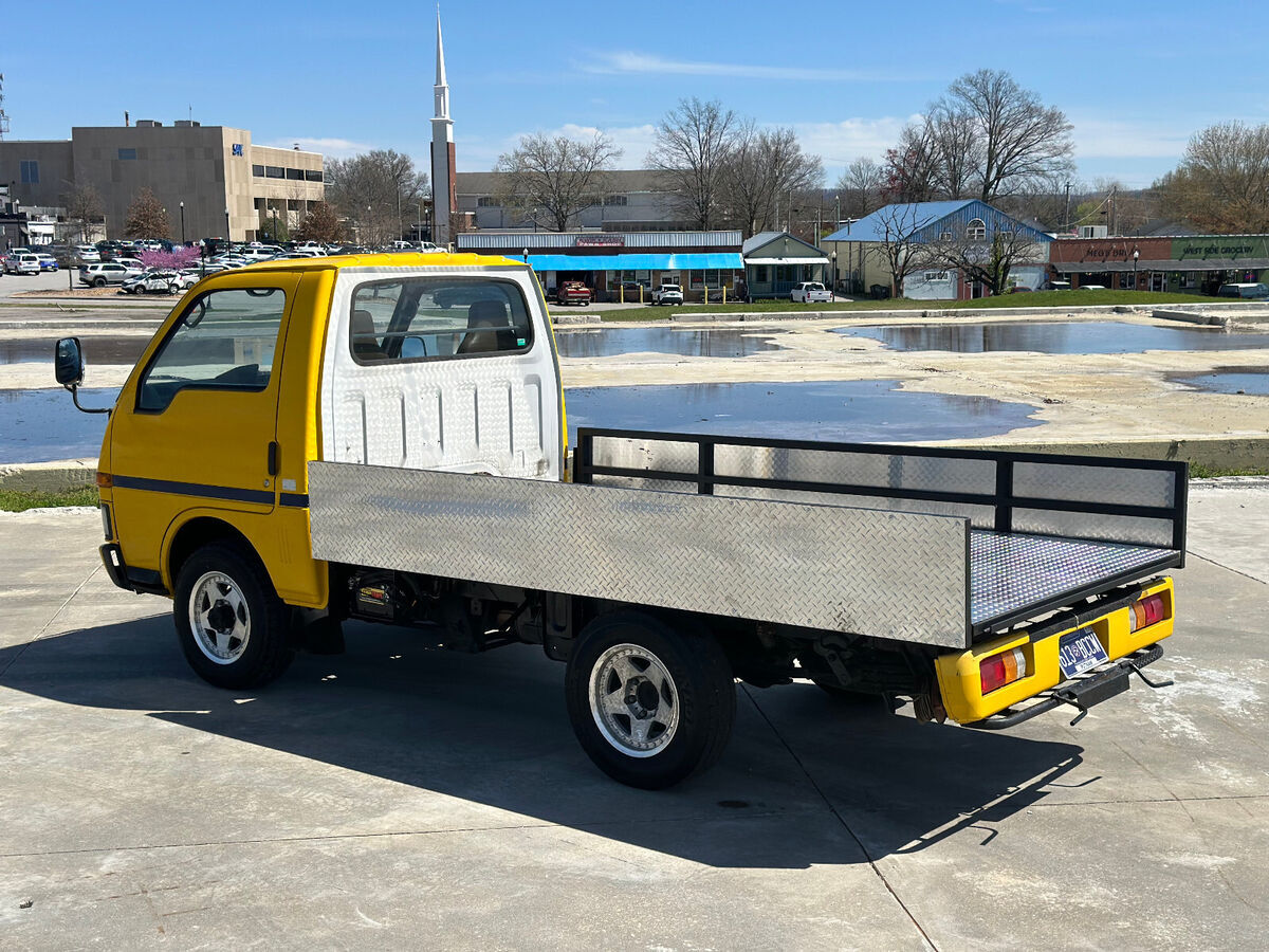 1993 Isuzu Fargo - photo 2