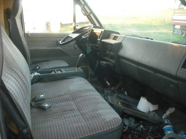 1990 Isuzu NPR - photo 7