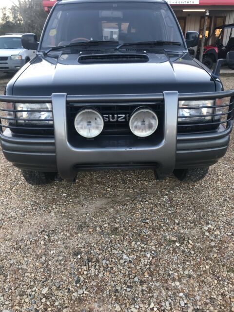 Isuzu Trooper Bighorn, "Irmscher" Factory Options, 3rd Row-Seats, Brushguard 1994 Isuzu Trooper