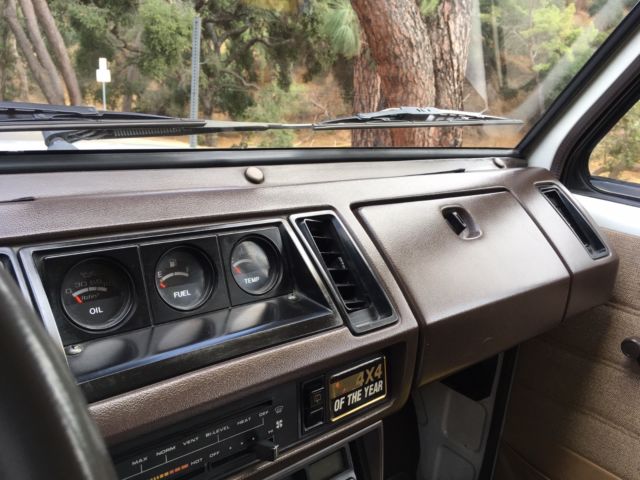 1986 Isuzu Trooper - photo 12