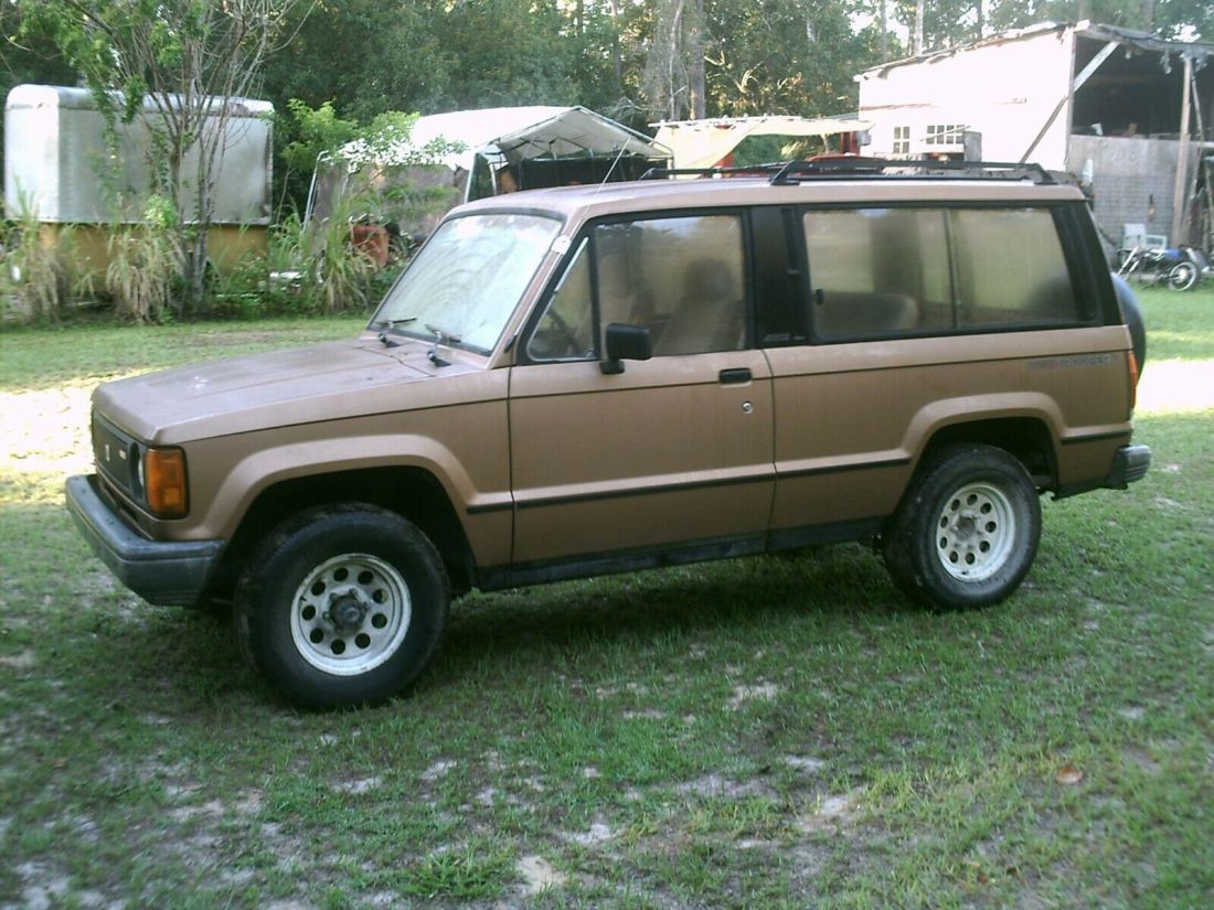 1986 Isuzu Trooper