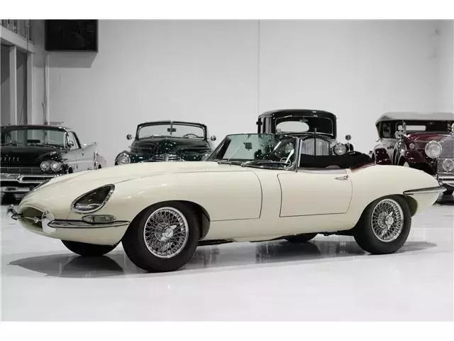 Ivory over Red | Please "See full description" for more photos/info 1963 Jaguar E-Type Series I 3.8 Roadster