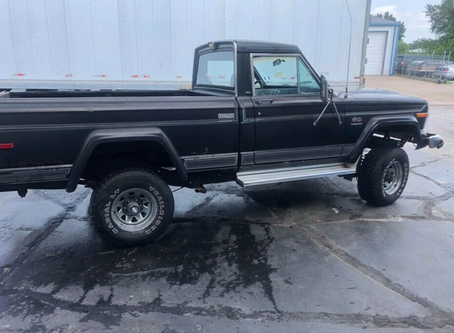 1981 Jeep J10 Laredo - photo 3
