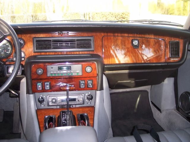 1986 Jaguar XJ6 4 door sedan - photo 7