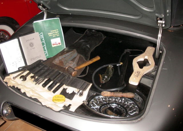 1961 Jaguar E-Type - photo 9