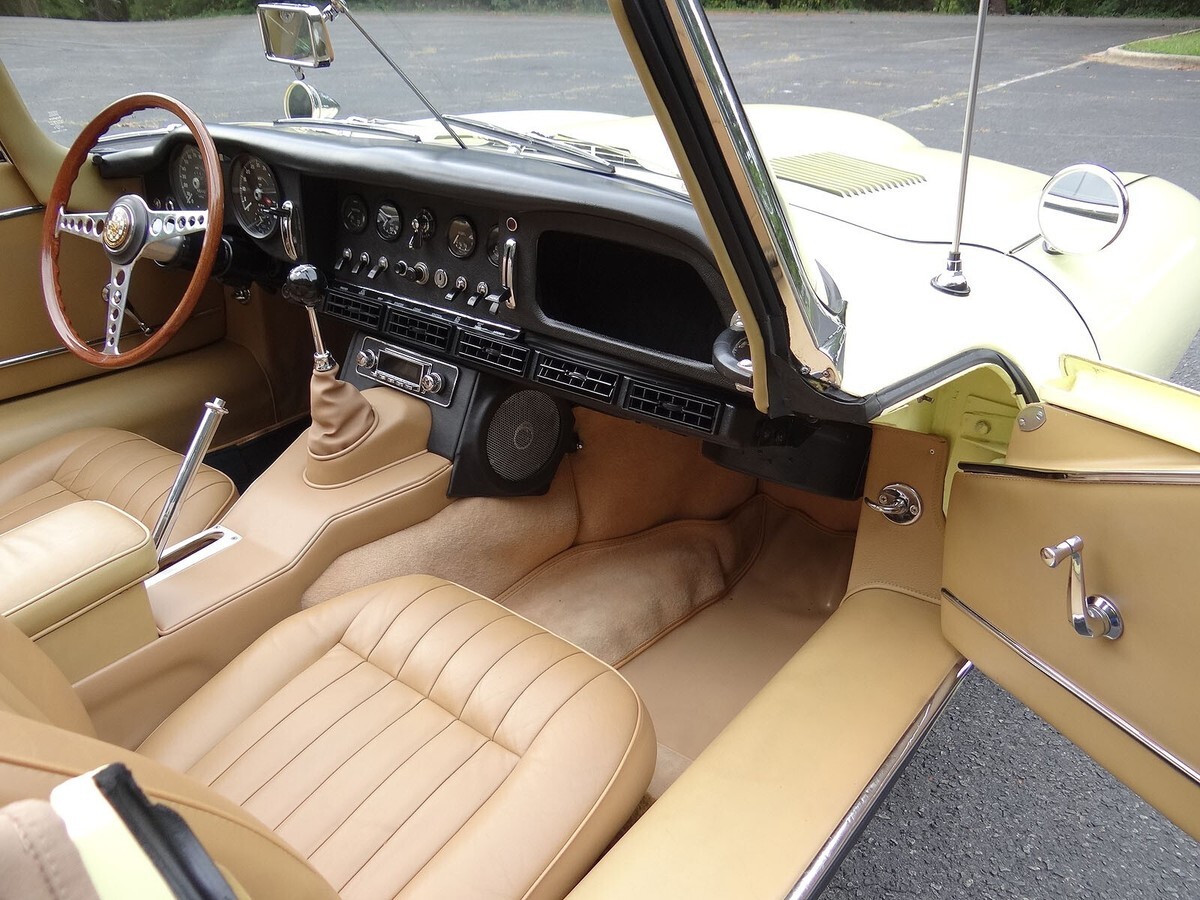 1966 Jaguar E-Type - photo 13