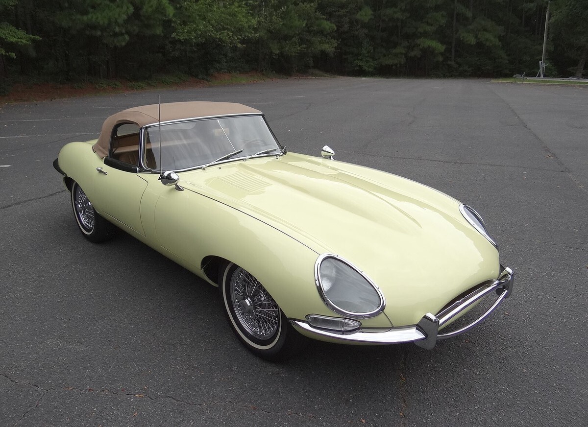 1966 Jaguar E-Type - photo 8