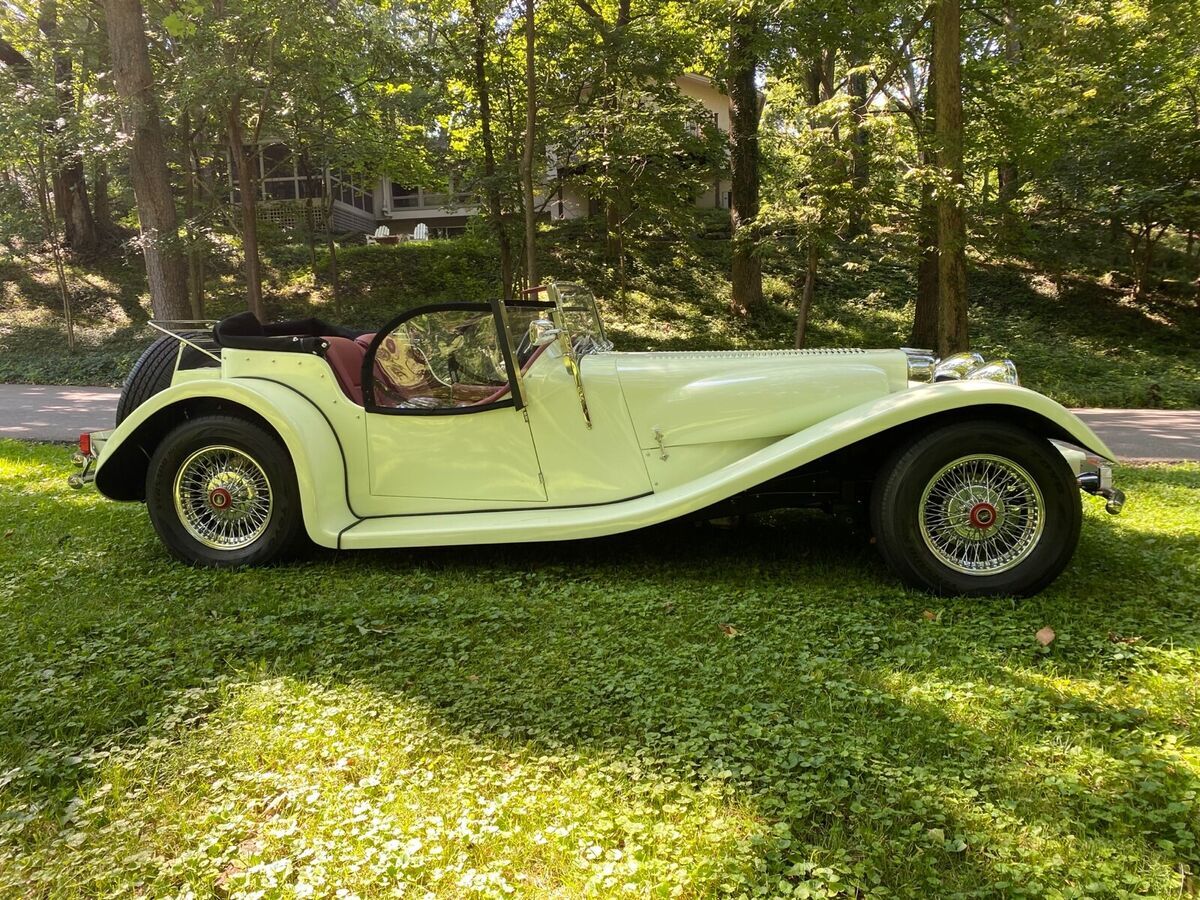 Jaguar SS Convertible White RWD Automatic restomod hot rod 1977 Jaguar SS
