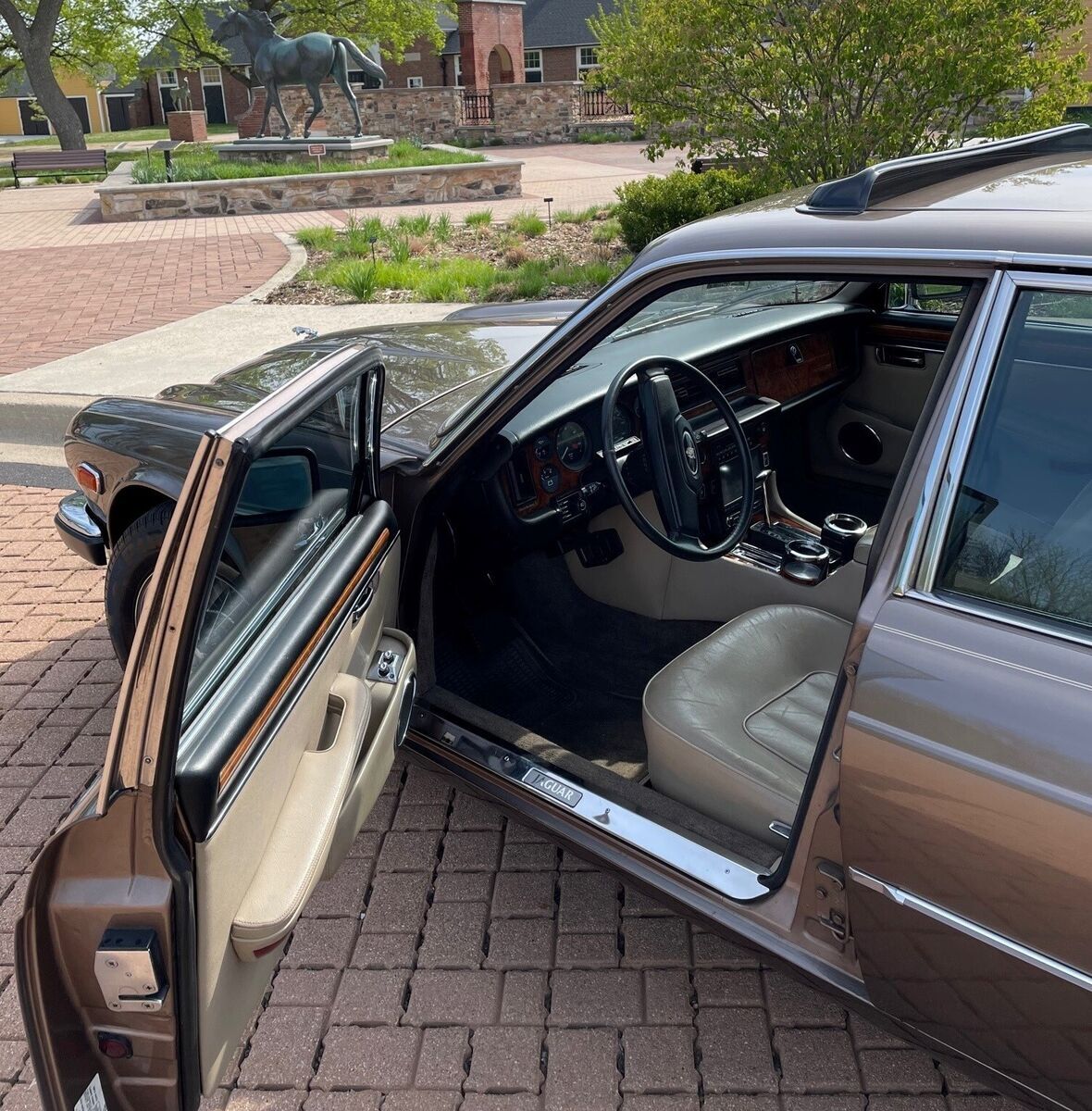 1986 Jaguar XJ - photo 11