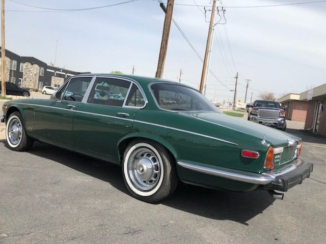 Jaguar XJ-12L 4 door 327 Chevrolet conversion 1976 Jaguar XJ Leather