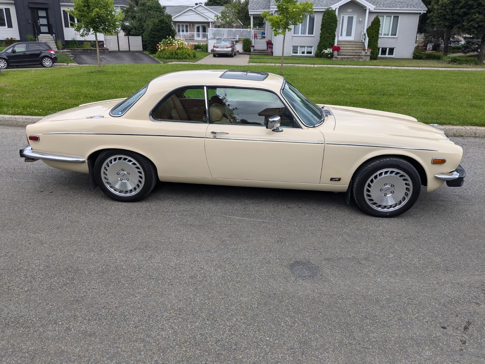 1976 Jaguar XJ - photo 10