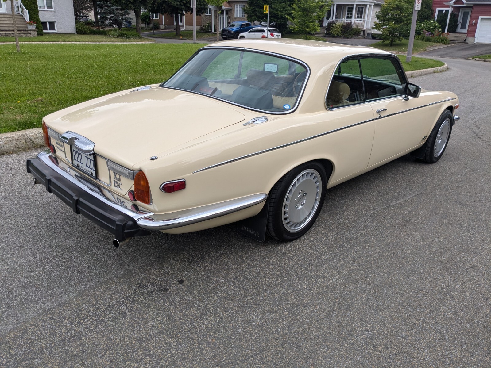 1976 Jaguar XJ - photo 2