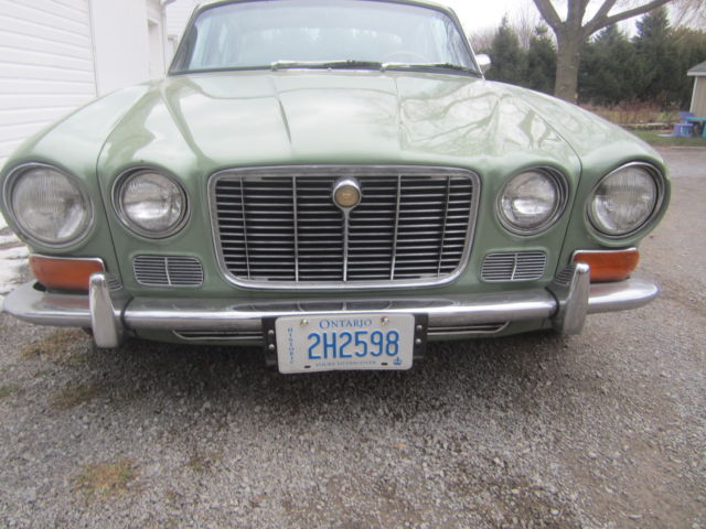 1972 Jaguar XJ6 - photo 2