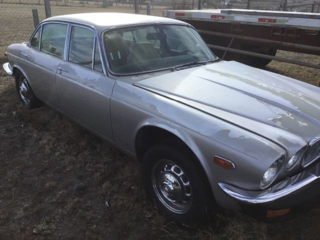 1976 Jaguar XJ6 - photo 2