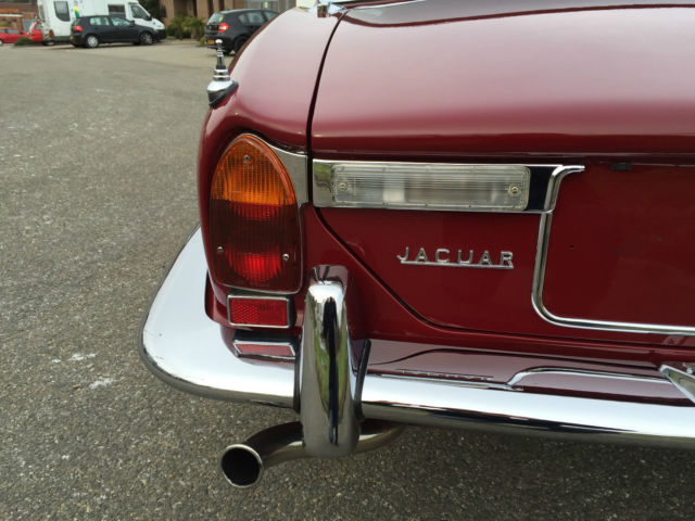 1971 Jaguar XJ6 - photo 12