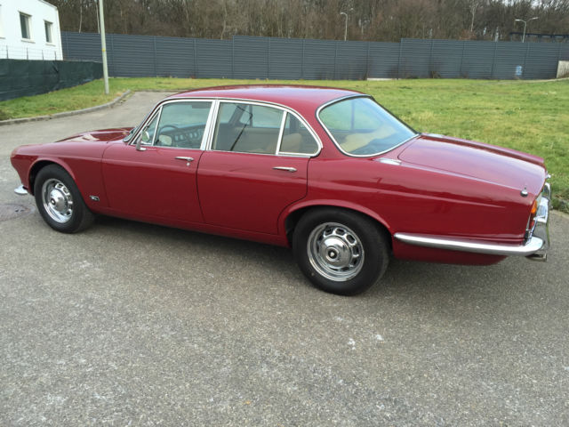 1971 Jaguar XJ6 - photo 3