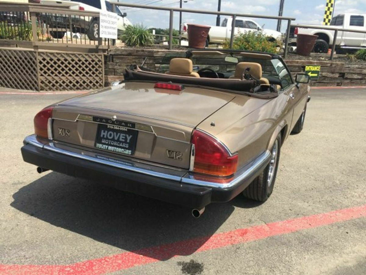 1990 Jaguar XJ V12 - photo 10