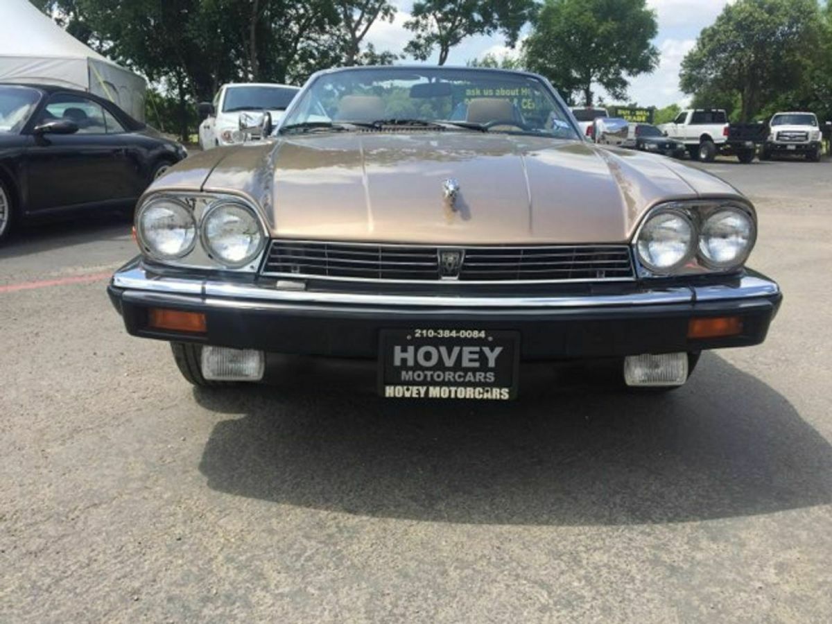 1990 Jaguar XJ V12 - photo 4