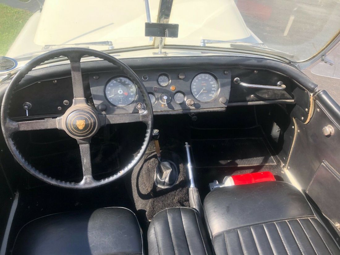 1955 Jaguar XK 140 Roadster - photo 11