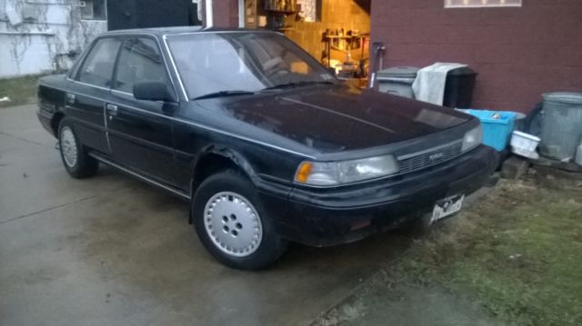 Japan 1988 Toyota Camry LE, same owner since 1992, project car for restoration. 1988 Toyota Camry LE