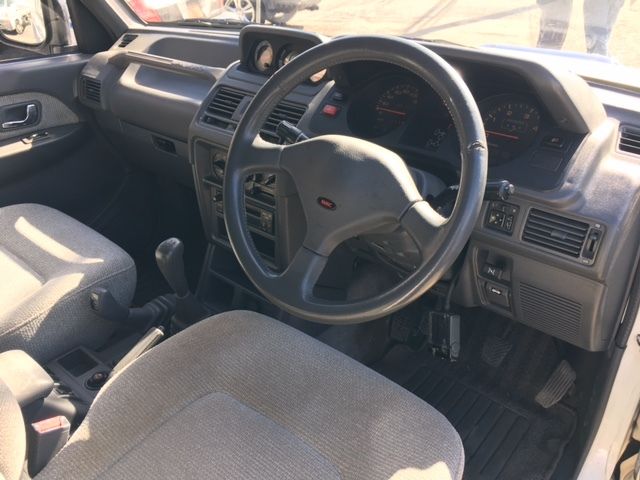 1991 Mitsubishi Montero Pajero 4WD Super Select - photo 10