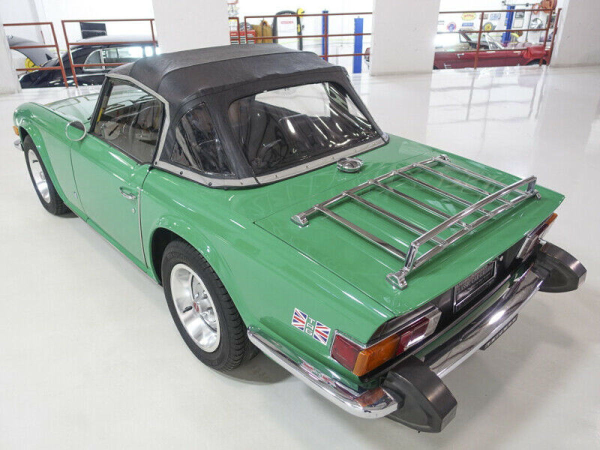 1975 Triumph TR-6 Roadster - photo 11