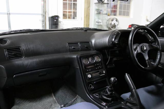 1990 Nissan GT-R Skyline - photo 11