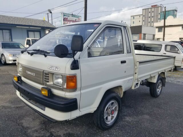 1990 Toyota Townace - photo 5