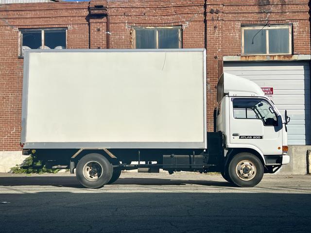 1994 Nissan Atlas 200 Box Truck - photo 5