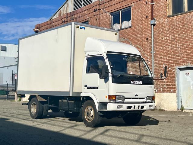 1994 Nissan Atlas 200 Box Truck - photo 6
