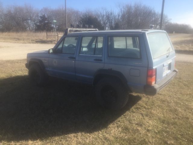 1984 Jeep Cherokee - photo 3