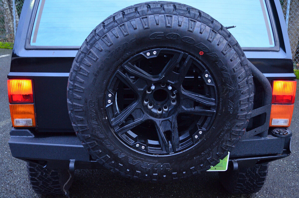 1992 Jeep Cherokee - photo 7