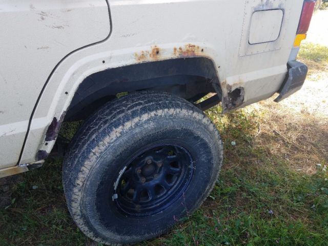 1992 Jeep Cherokee Sport - photo 6