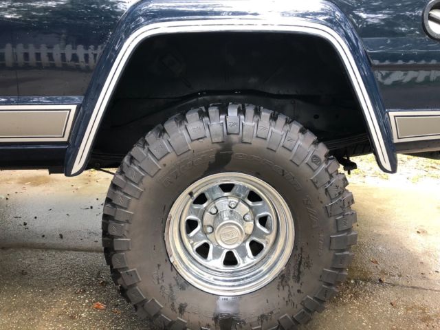 1982 Jeep Cherokee Laredo - photo 4