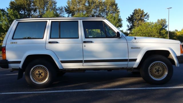 Jeep Cherokee Limited. 1990 Jeep Cherokee Limited Sport Utility 4-Door