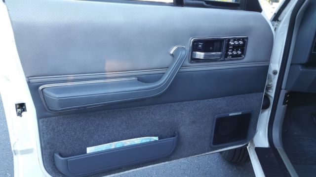 1990 Jeep Cherokee Limited Sport Utility 4-Door - photo 12