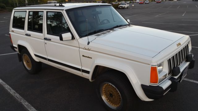 1990 Jeep Cherokee Limited Sport Utility 4-Door - photo 5