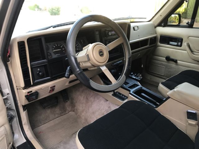 1993 Jeep Cherokee CHEROKEE SPORT 2 DOOR - photo 9
