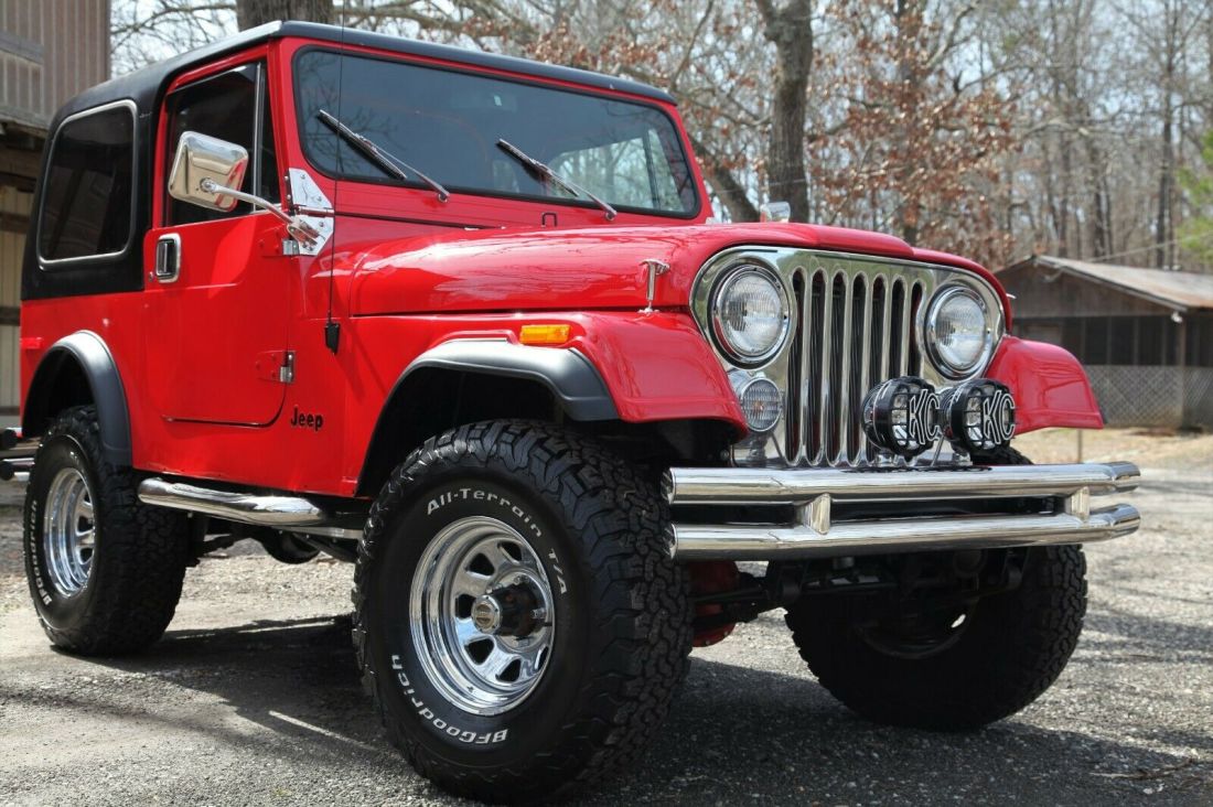 Jeep CJ-7 HardTop RESTORED Bored out 304 4x4 Head Turner 1977 Jeep CJ
