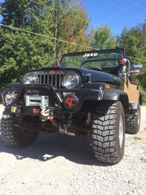 Jeep CJ-7 Laredo V8 loaded w/upgrades 1983 Jeep CJ Laredo