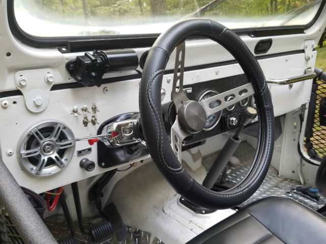 1976 Jeep CJ - photo 2