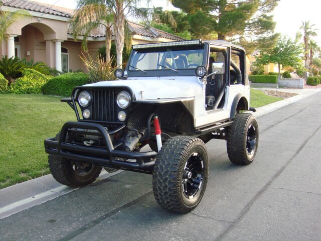 Jeep Cj5 on 3/4 Ton Chevy chassis and drivetrain **NO RESERVE** 1976 Jeep CJ CJ5