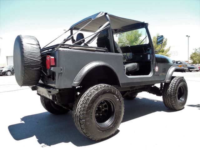 1986 Jeep CJ RESTORED SHOW & GO READY - photo 6