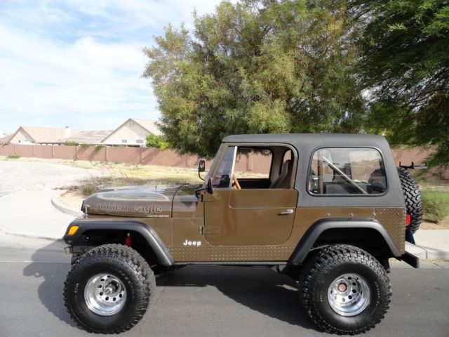 JEEP CJ7 GOLDEN EAGLE V8 POWER - 4 SPEED ( AIR CONDITIONING) LOADED - SEE VIDEO 1977 Jeep CJ GOLDEN EAGLE LIMITED EDITION COLD AIR