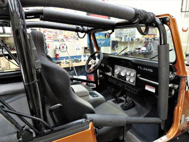 1977 Jeep CJ CHEVY V8 with A/C "HIGH OPTION BUILD" - photo 9