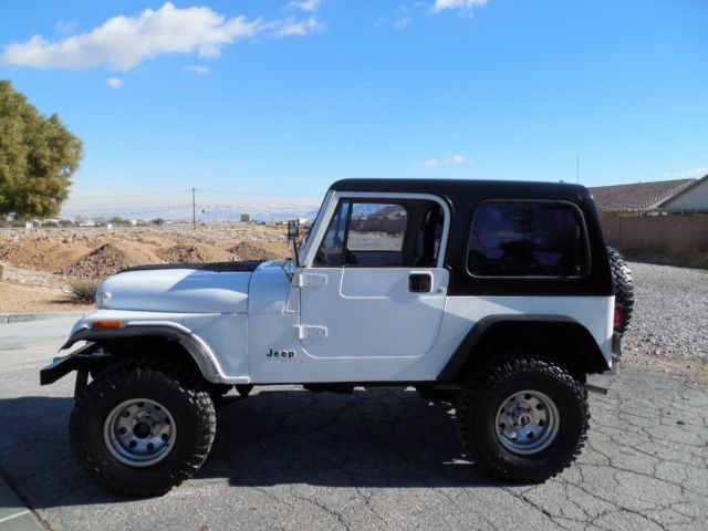 JEEP CJ7 RESTORED - POWER STEERING - POWER DISC BRAKES - 5 SPEED - SEE VIDEO! 1983 Jeep CJ CJ7 - FACTORY AIR - FUEL INJECTION