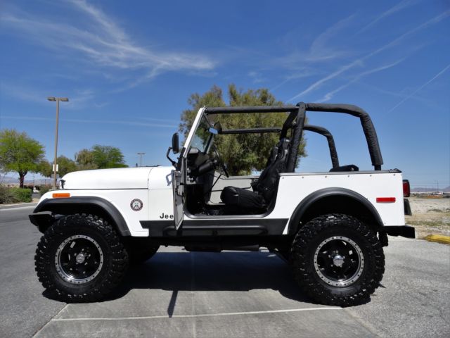 JEEP CJ7 - RESTORED - V8 POWER - 4 SPEED - ROLL CAGE - PS - PB SEE VIDEO 1976 Jeep CJ CUSTOM BUILT - RESTORED - IT'S FAST & FUN