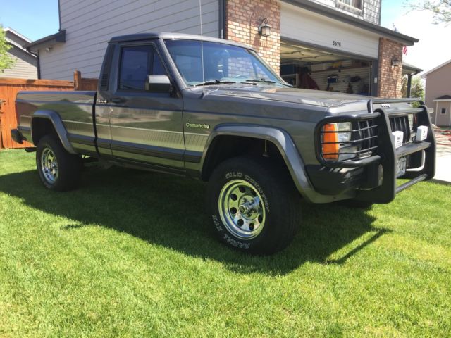 Jeep Comanche 1988 4 x 4 Sport Pickup 1988 Jeep Comanche Sport