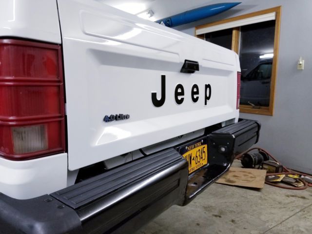 1990 Jeep Comanche - photo 9